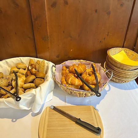샤르니츠 Goldener Adler B&B 외부 사진