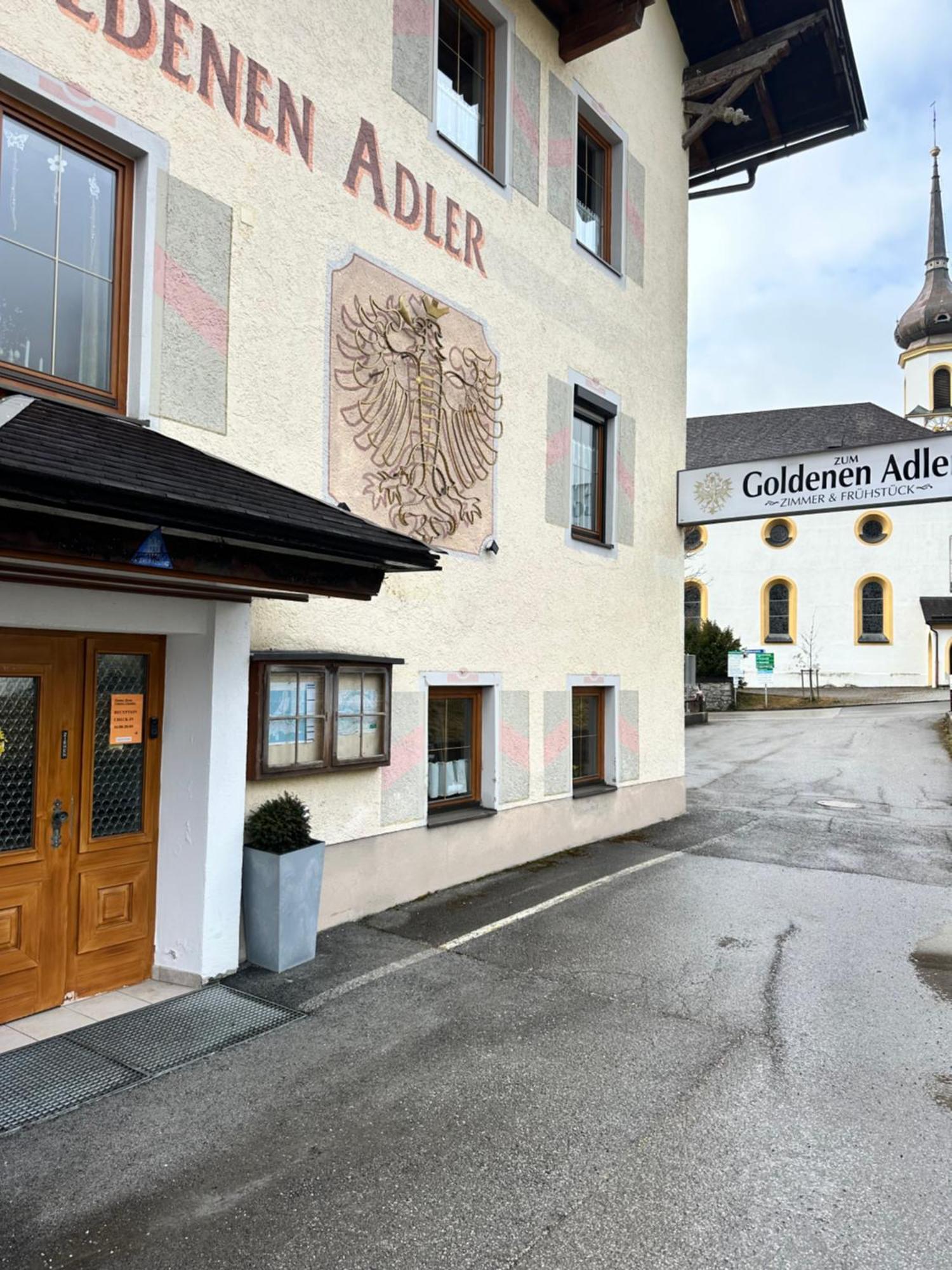 샤르니츠 Goldener Adler B&B 외부 사진