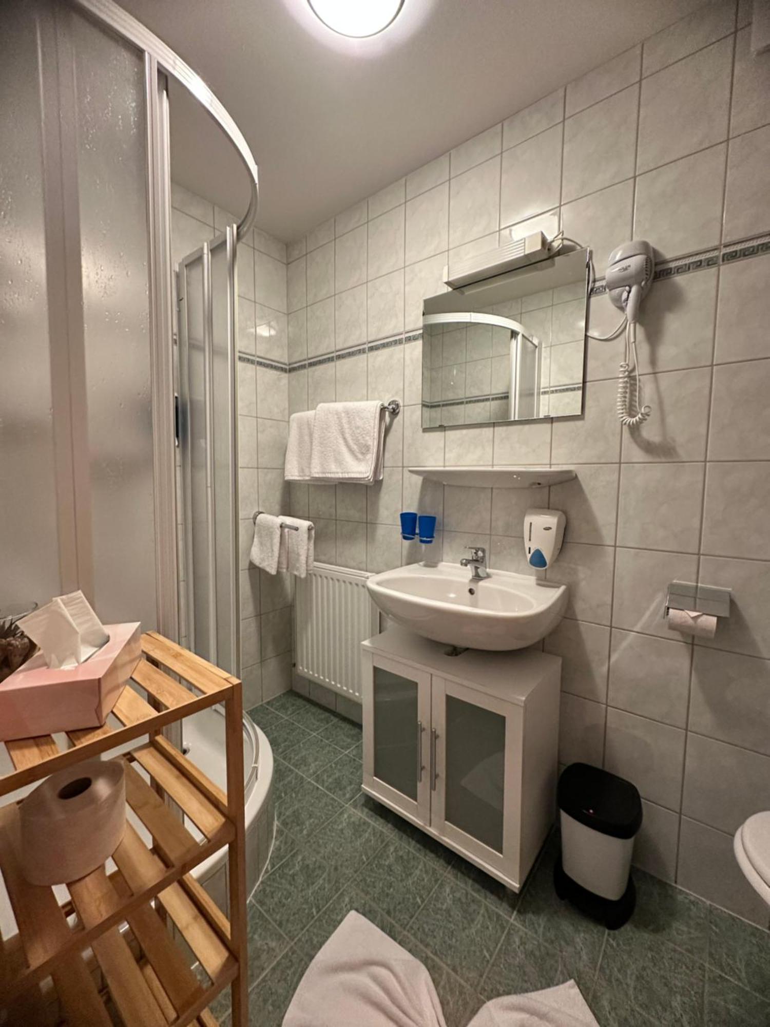 샤르니츠 Goldener Adler B&B 외부 사진