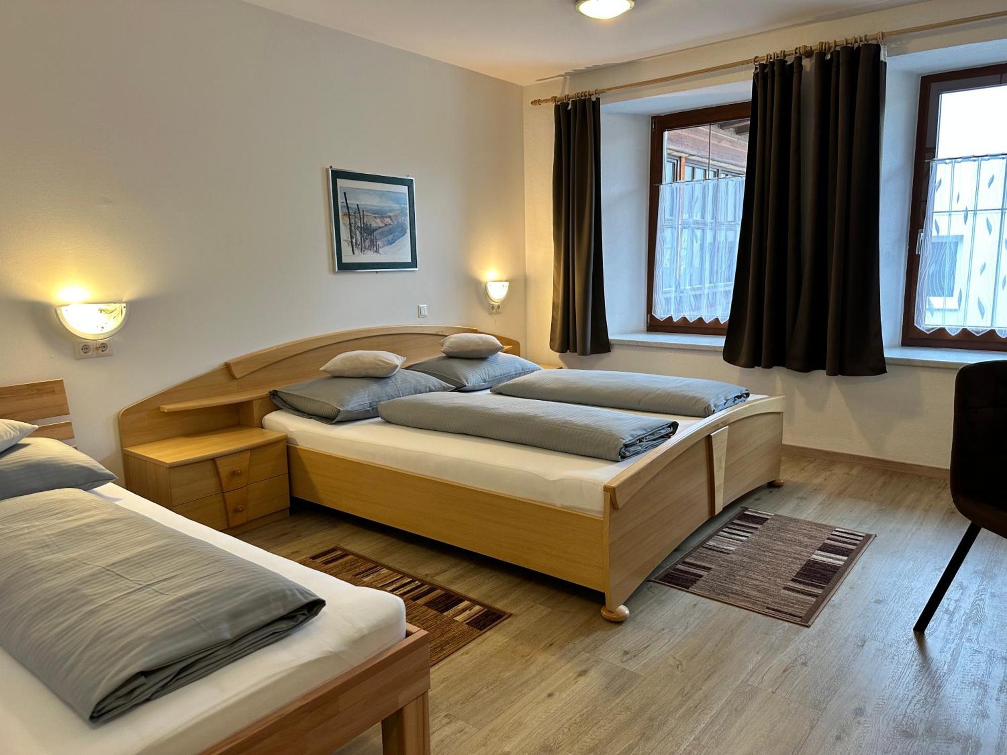 샤르니츠 Goldener Adler B&B 외부 사진