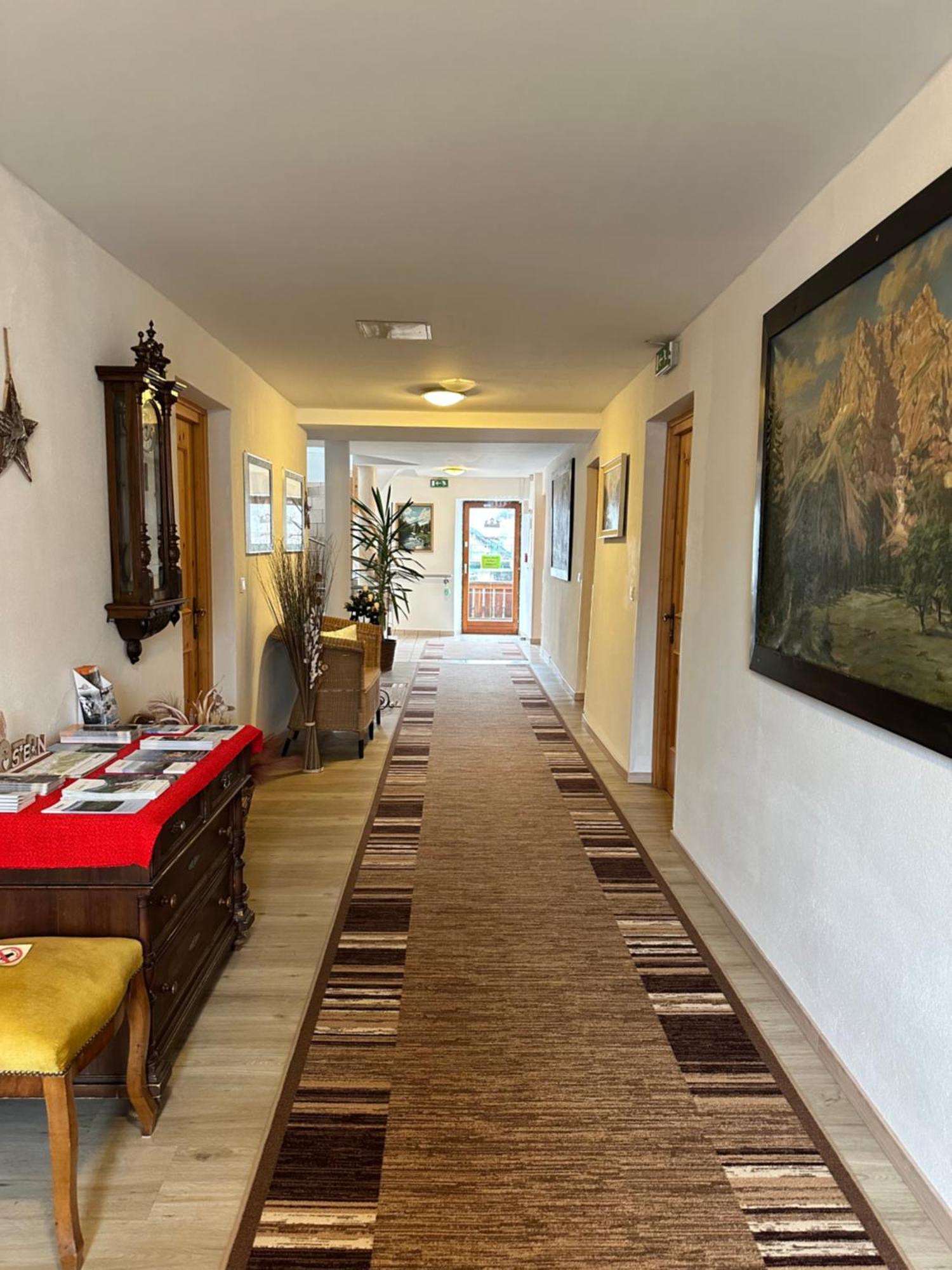 샤르니츠 Goldener Adler B&B 외부 사진