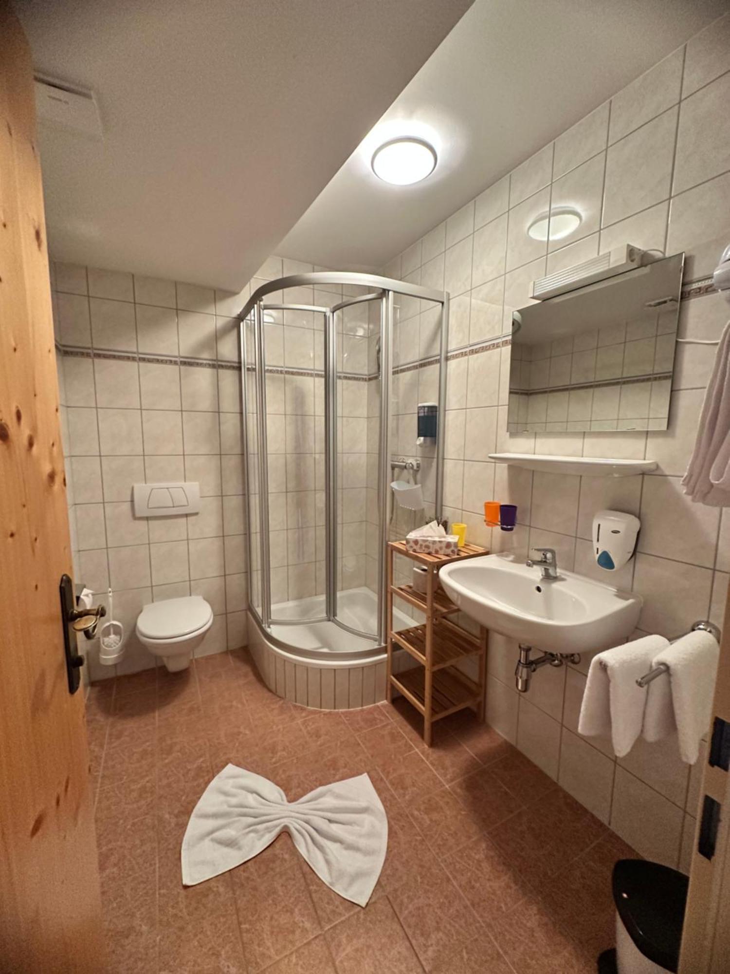 샤르니츠 Goldener Adler B&B 외부 사진